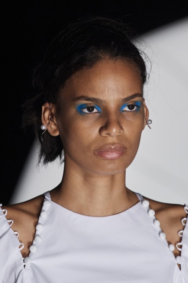 عرض أزياء PRABAL GURUNG لربيع وصيف 2022 من أسبوع الموضة في نيويورك