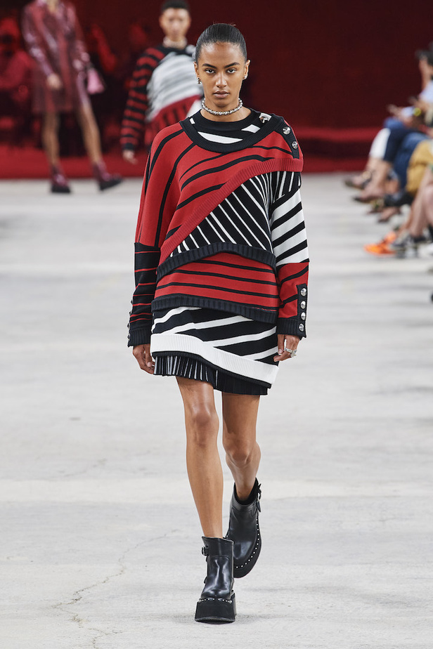 مجموعة Ports 1961 لربيع وصيف 2022 من أسبوع الموضة في ميلانو 