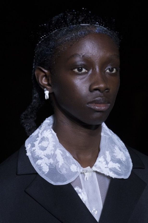 مجموعة Simone Rocha لربيع وصيف 2022 ضمن أسبوع الموضة في لندن