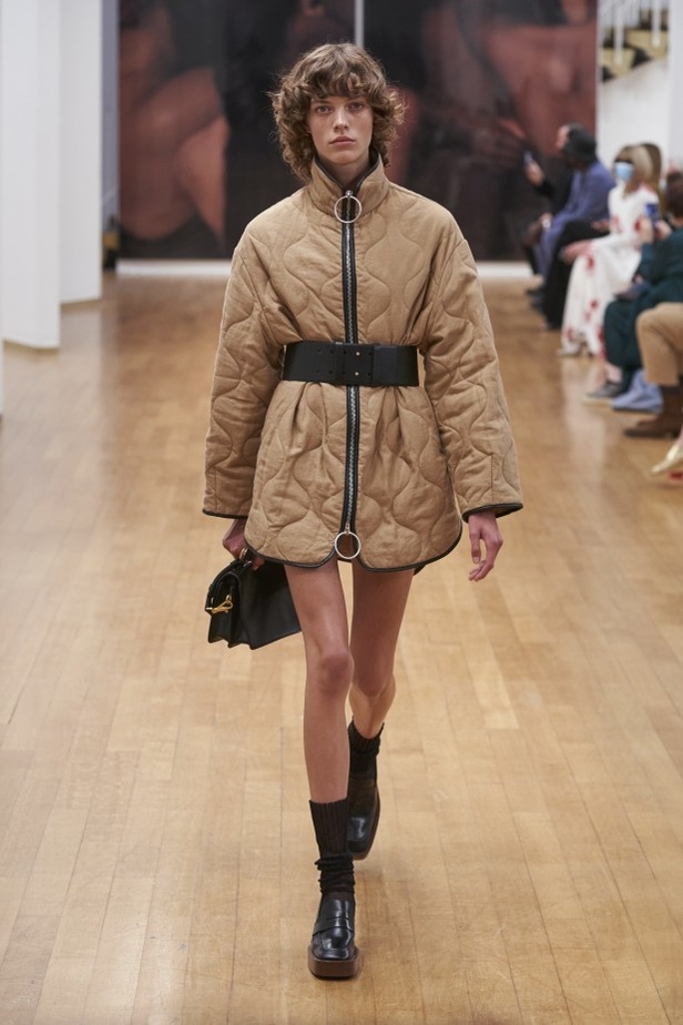 مجموعة Tod s لربيع وصيف 2022 من أسبوع الموضة في ميلانو