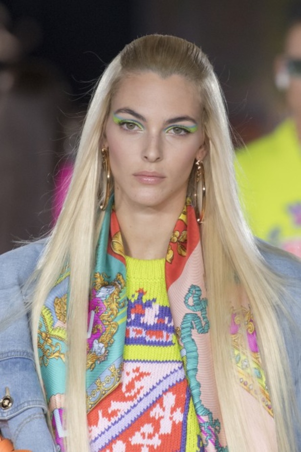 مجموعة فيرساتشي لموسم ربيع وصيف 2022