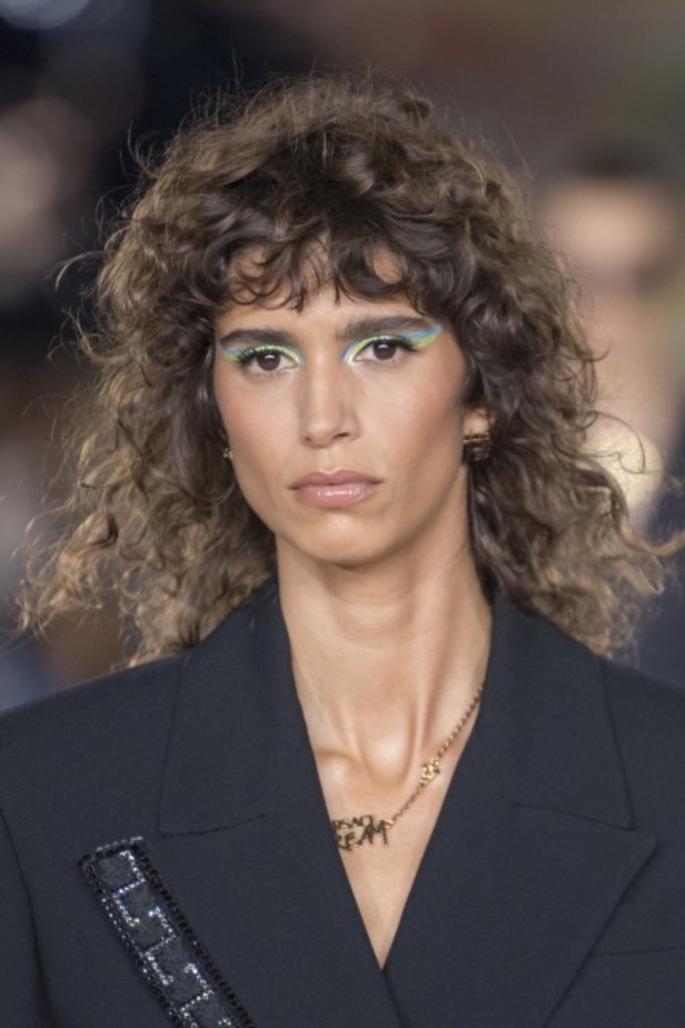 مجموعة فيرساتشي لموسم ربيع وصيف 2022