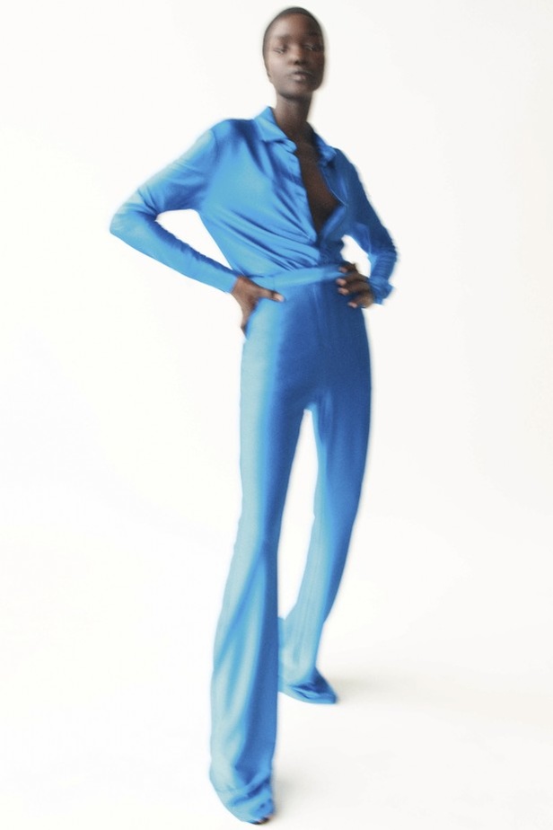 عرض أزياء مجموعة ALEXANDRE VAUTHIER لربيع وصيف 2022 من أسبوع الموضة في باريس