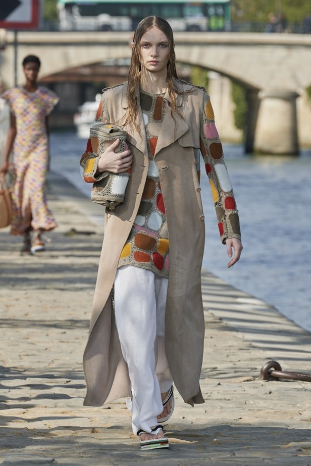 مجموعة كلوي لموسم ربيع وصيف 2022