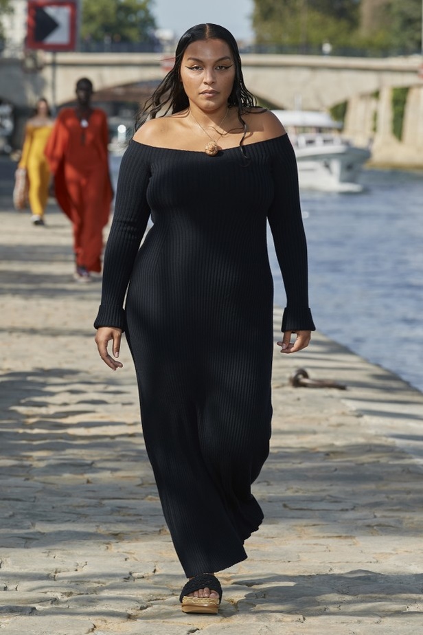 مجموعة كلوي لموسم ربيع وصيف 2022