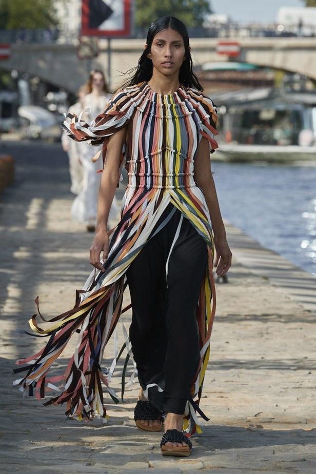 مجموعة كلوي لموسم ربيع وصيف 2022