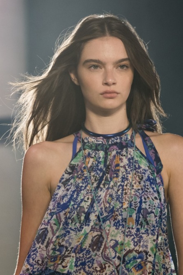 عرض أزياء مجموعة Isabel Marant للملابس الجاهزة من أسبوع الموضة في باريس 2021