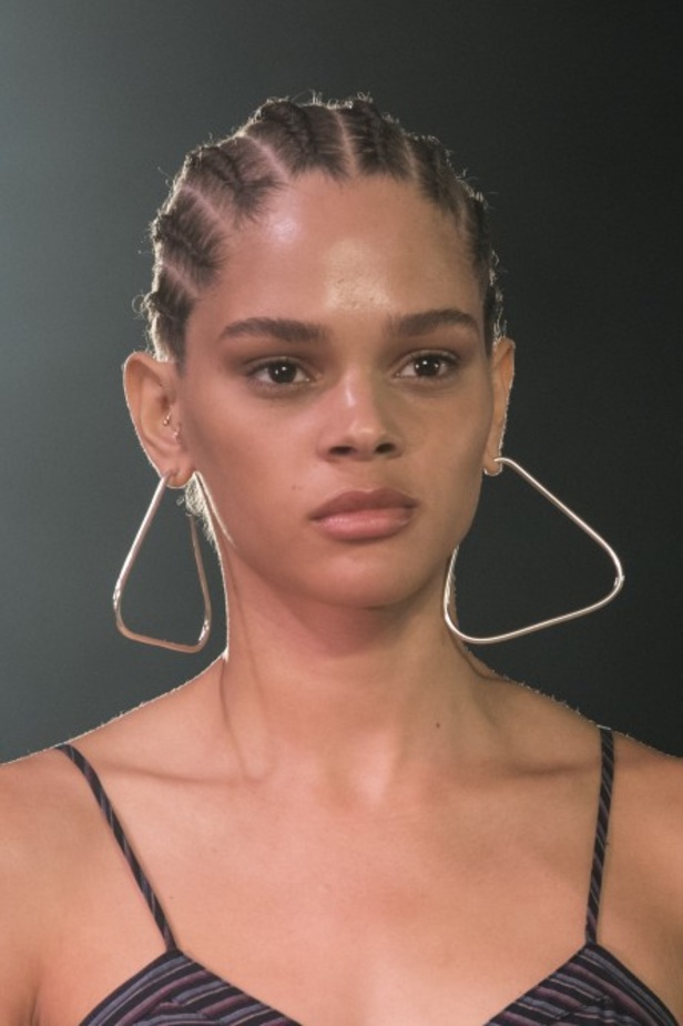 عرض أزياء مجموعة Isabel Marant للملابس الجاهزة من أسبوع الموضة في باريس 2021