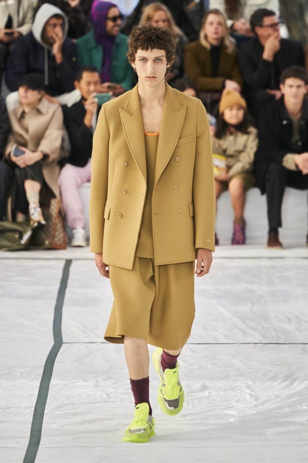 مجموعة أزياء لاكوست لربيع وصيف 2022 من أسبوع الموضة في باريس