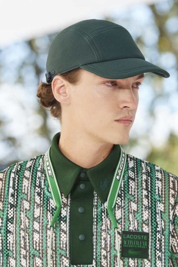 مجموعة أزياء لاكوست لربيع وصيف 2022 من أسبوع الموضة في باريس