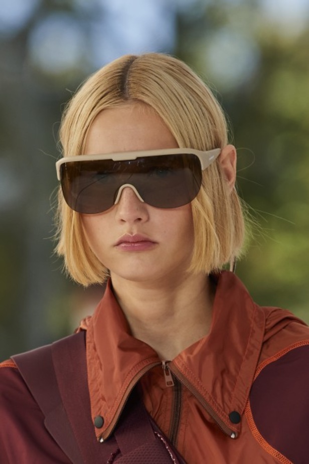 مجموعة أزياء لاكوست لربيع وصيف 2022 من أسبوع الموضة في باريس