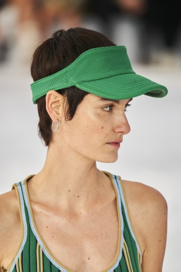 مجموعة أزياء لاكوست لربيع وصيف 2022 من أسبوع الموضة في باريس