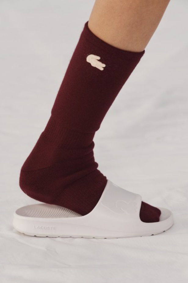 مجموعة أزياء لاكوست لربيع وصيف 2022 من أسبوع الموضة في باريس