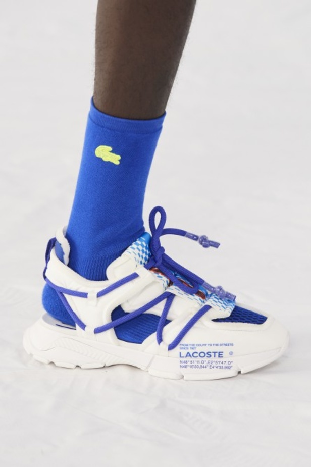 مجموعة أزياء لاكوست لربيع وصيف 2022 من أسبوع الموضة في باريس