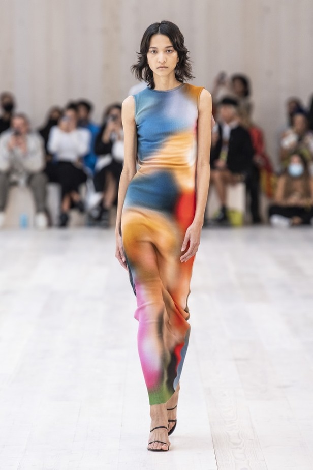 مجموعة لويفي لموسم ربيع وصيف 2022