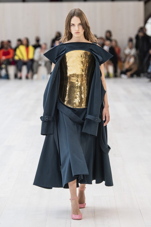 مجموعة لويفي لموسم ربيع وصيف 2022