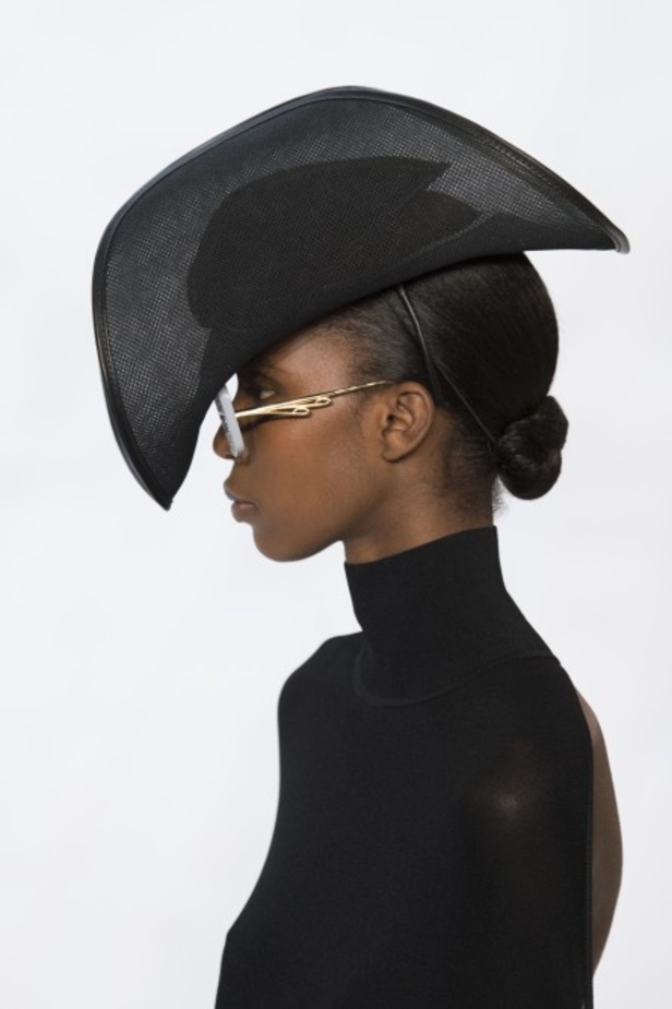 عرض أزياء لويفي لموسم ربيع وصيف 2022