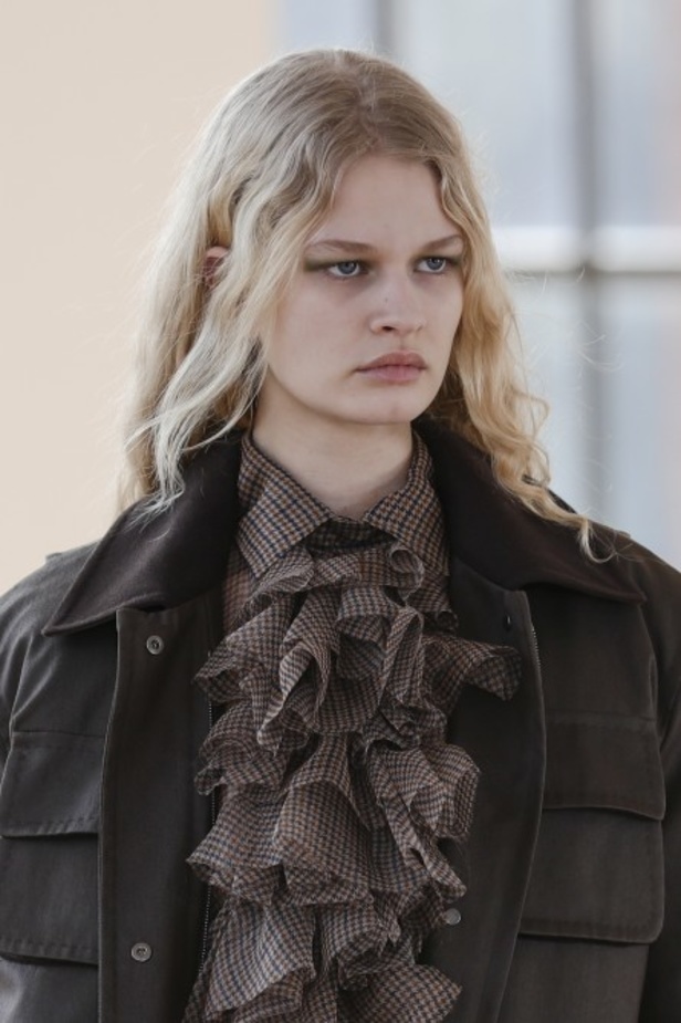 مجموعة Max Mara ريزورت 2022 تذكّرنا بفن السفر