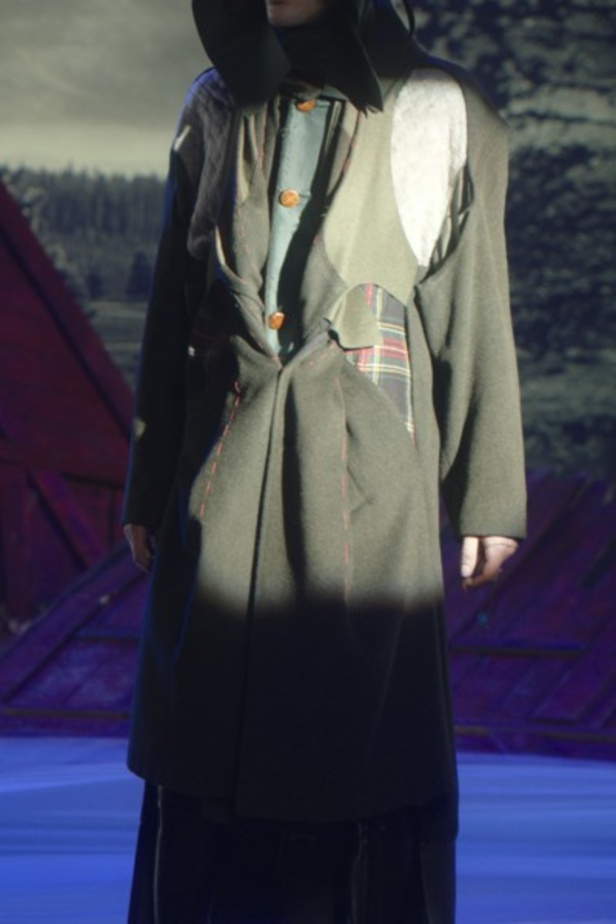 عرض أزياء Maison Margiela لربيع وصيف 2022 من أسبوع الموضة في باريس 