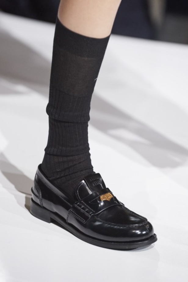 مجموعة Miu Miu لربيع وصيف 2022 من أسبوع الموضة في باريس