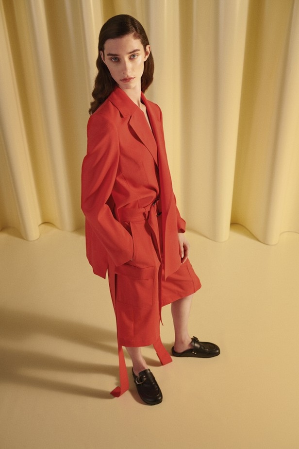 عرض أزياء Maison Rabih Kayrouz لربيع وصيف 2022 من أسبوع الموضة في باريس