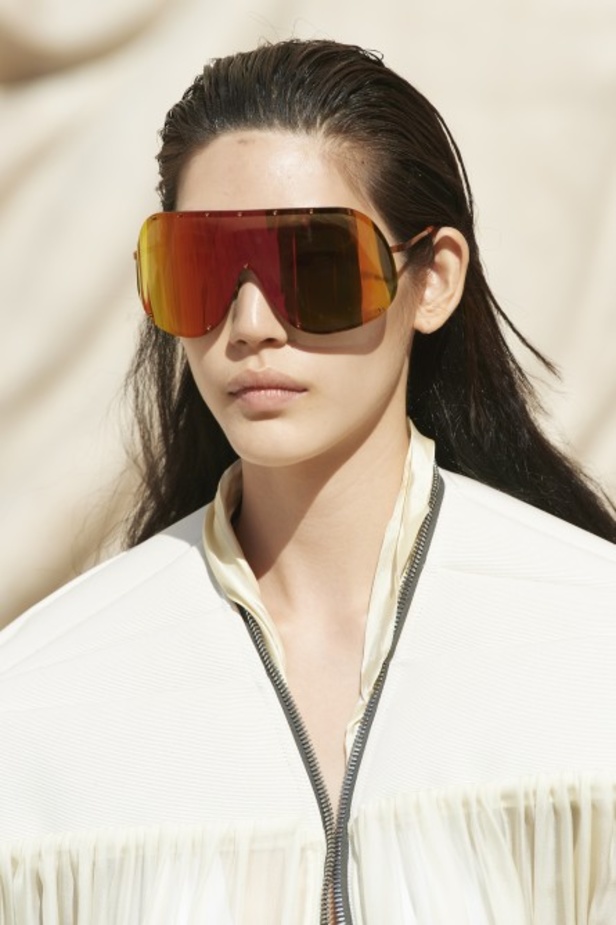 عرض أزياء مجموعة Rick Owens لربيع وصيف 2022 من أسبوع الموضة في باريس