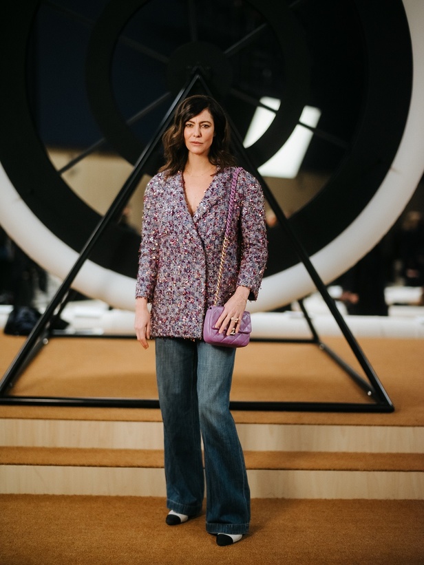 مجموعة دار CHANEL للأزياء الراقية لربيع وصيف 2022 تناغم بين الخيال والواقع