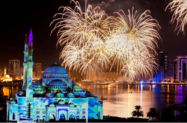 عروض ضوئية مبهرة في انطلاق النسخة الـ 11 من مهرجان أضواء الشارقة 2022