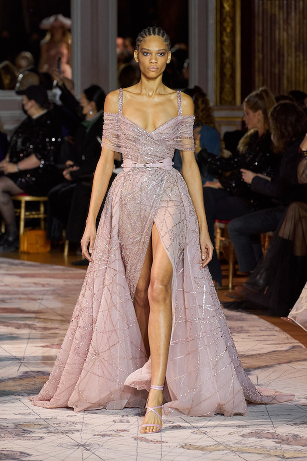 من مجموعة زهير مراد لموسم ربيع وصيف 2022 