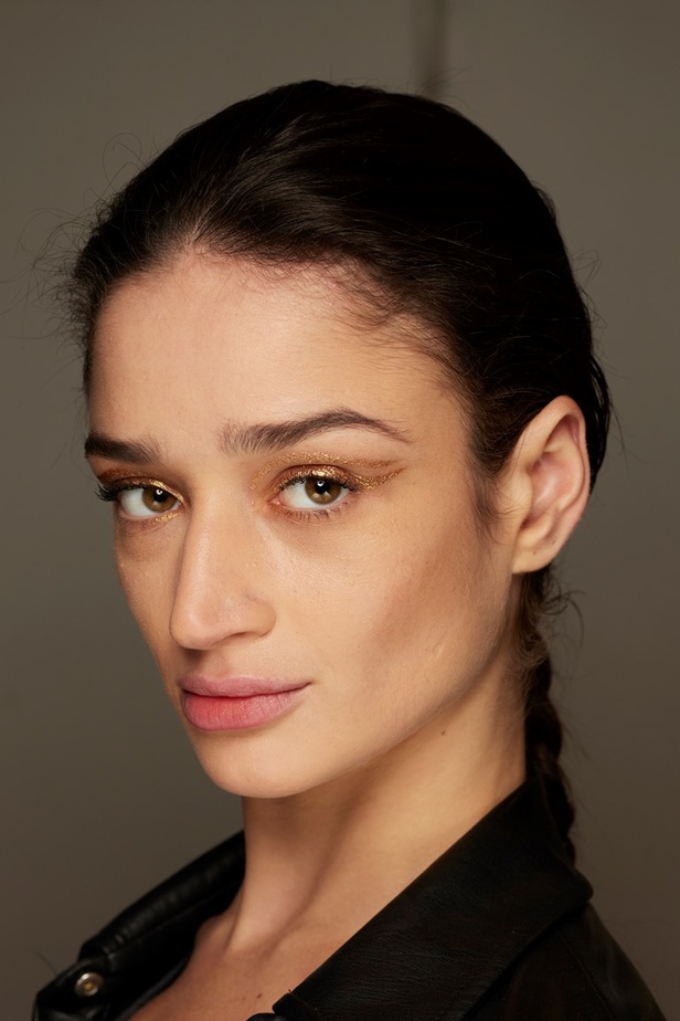 مجموعة Alexis Mabille الهوت كوتور لربيع وصيف 2022