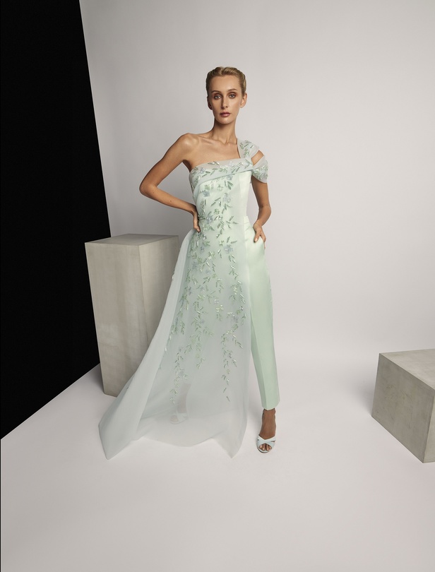 إشراقة الربيع في مجموعة رامي العلي للألبسة الفاخرة لربيع وصيف 2022