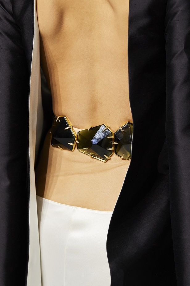 مجموعة الهوت كوتور لربيع وصيف 2022 من ستيفان رولاند بعد غياب عامين 