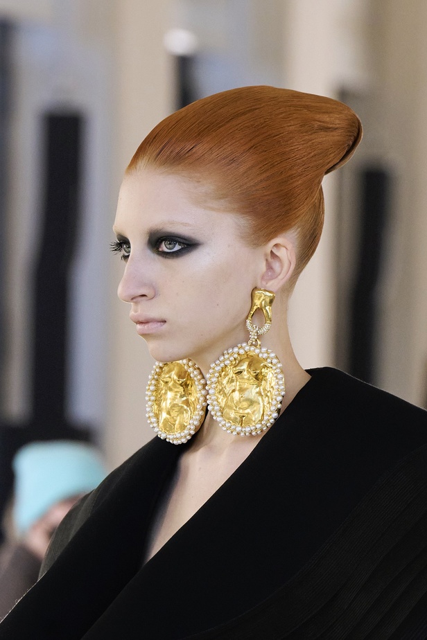 عرض أزياء سكياباريلي لموسم ربيع وصيف 2022