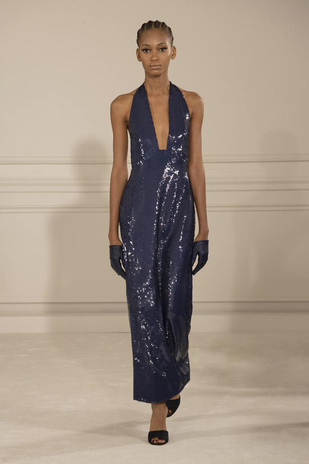 مجموعة فالنتينو للهوت كوتور لربيع وصيف 2022