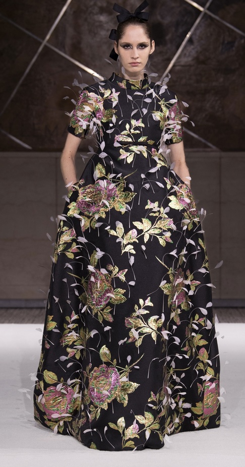 مجموعة Giambattista Valli للهوت كوتور لربيع وصيف 2022‏