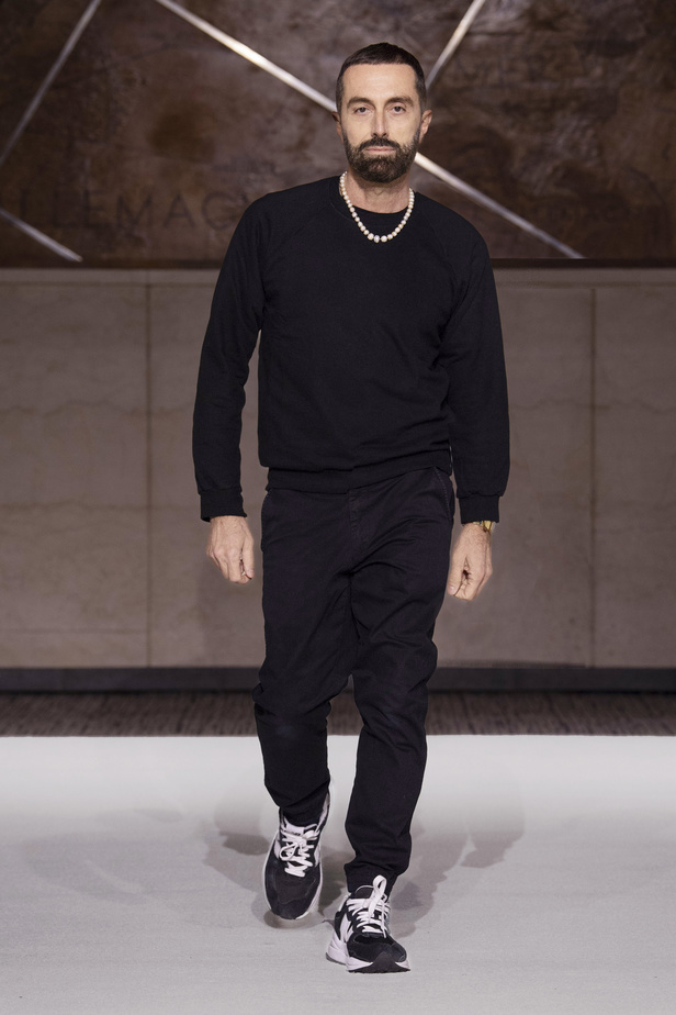 مجموعة Giambattista Valli للهوت كوتور لربيع وصيف 2022‏