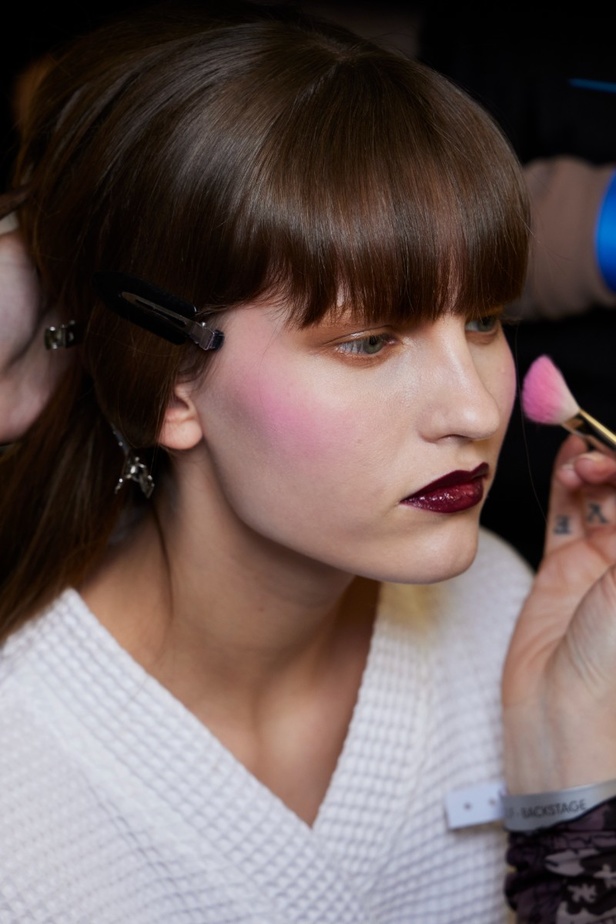 مجموعة أزياء Viktor&Rolf للأزياء الراقية لربيع وصيف 2022