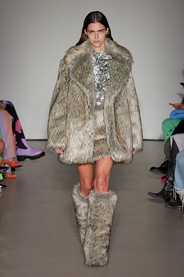 عرض MSGM لخريف وشتاء 2022