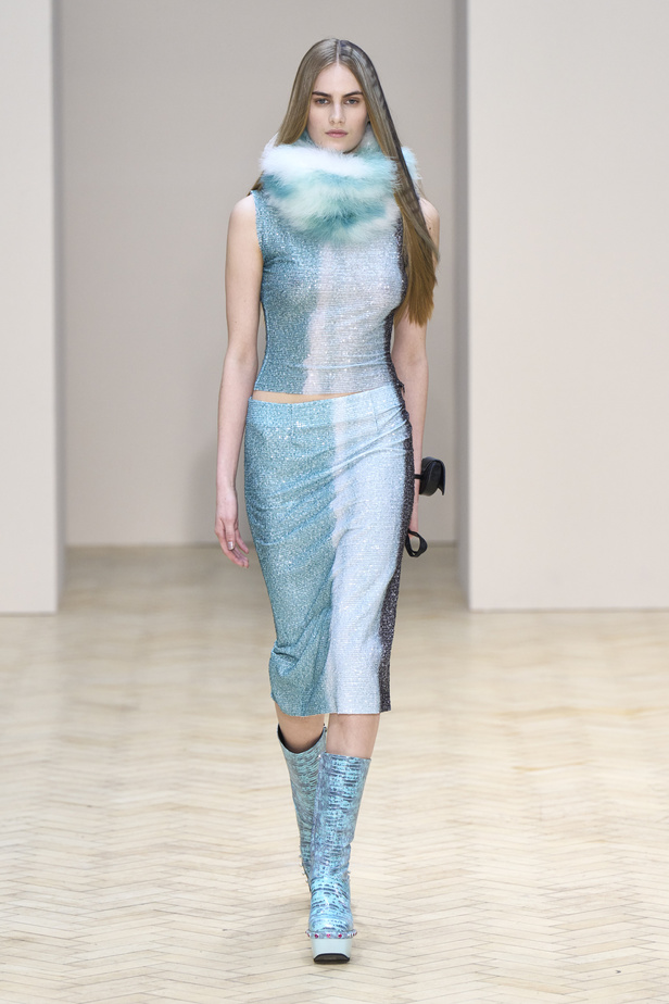 عرض أزياء مجموعة 16Arlington لموسم خريف وشتاء 2022 في لندن