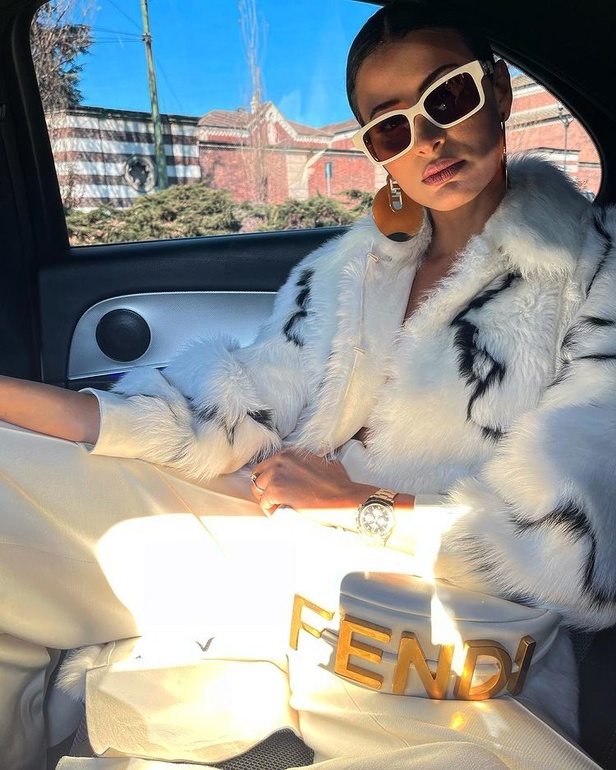 كارن وازن في عرض فندي