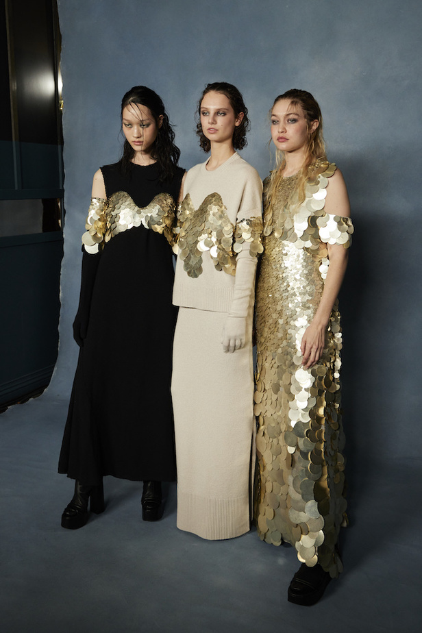 من مجموعة Altuzarra لموسم خريف وشتاء 2022