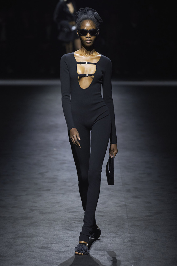 من عرض أزياء Blumarine لموسم خريف وشتاء 2022-2023