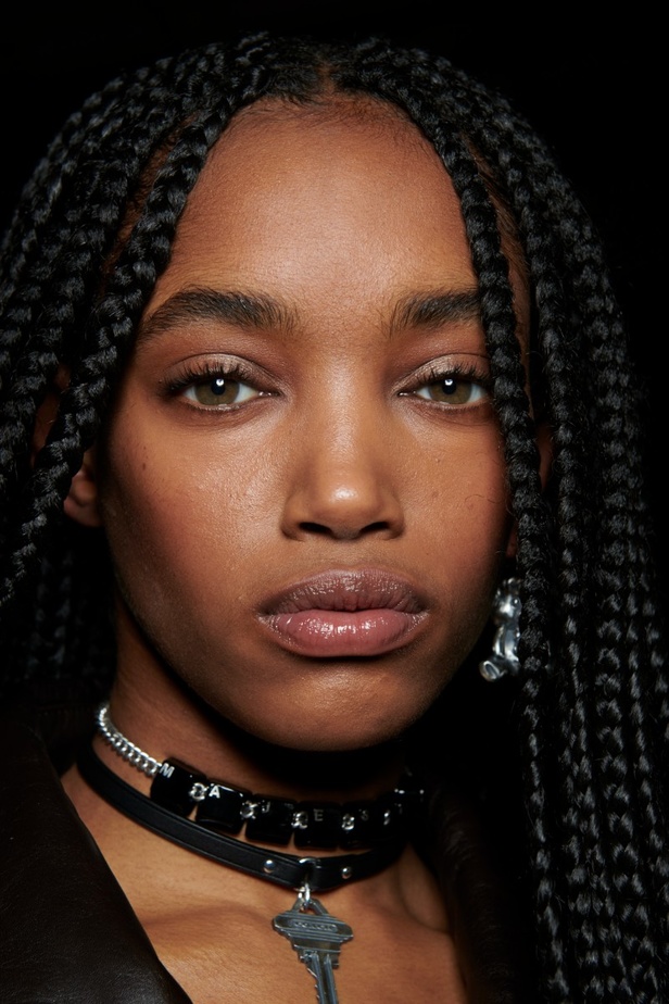 مكياج وتسريحات شعر مجموعة Coach لخريف وشتاء 2022