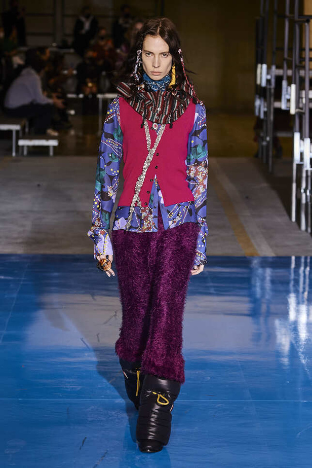 تصاميم كاجوال وعصرية في مجموعة DSquared2 لخريف وشتاء 2022