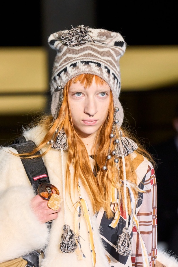 اطلالات جمالية في مجموعة DSquared2 لخريف وشتاء 2022