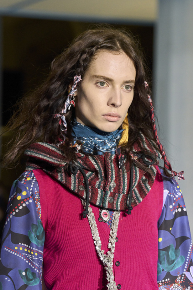 تصاميم كاجوال وعصرية في مجموعة DSquared2 لخريف وشتاء 2022