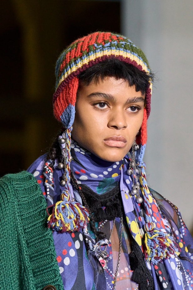 اطلالات جمالية في مجموعة DSquared2 لخريف وشتاء 2022