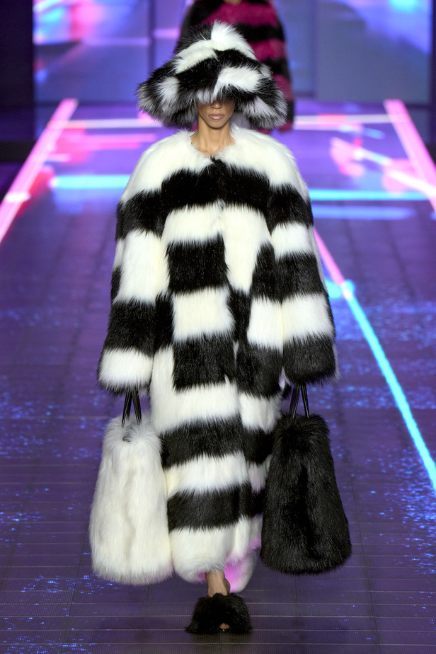 من مجموعة Dolce&Gabbana لموسم خريف 2022