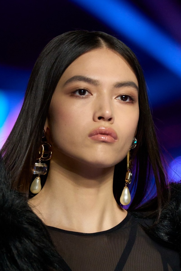 اطلالات جمالية من عرض أزياء Dolce&Gabbana لموسم خريف 2022