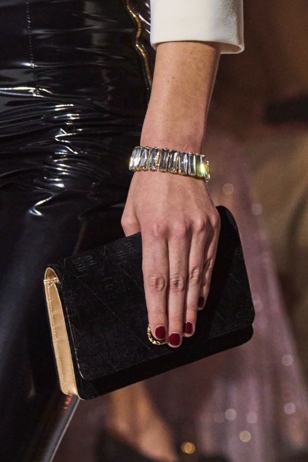 رائدات الموضة العربيات هن أبرز العارضات في مجموعة إليزابيتا فرانكي لخريف 22